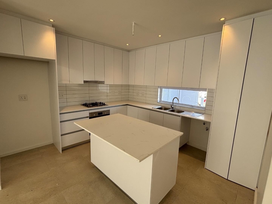 To Let 2 Bedroom Property for Rent in Voliere Estate Western Cape